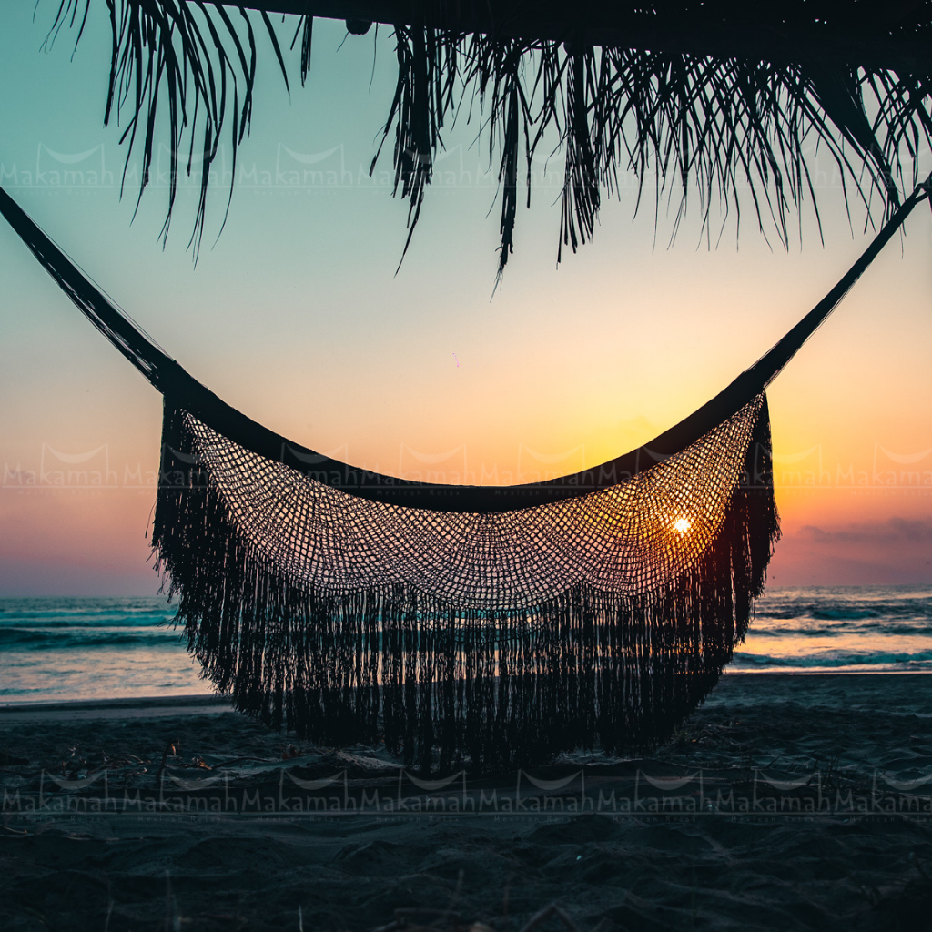 Hamaca BOHO con Tejido de Gancho y Flecos