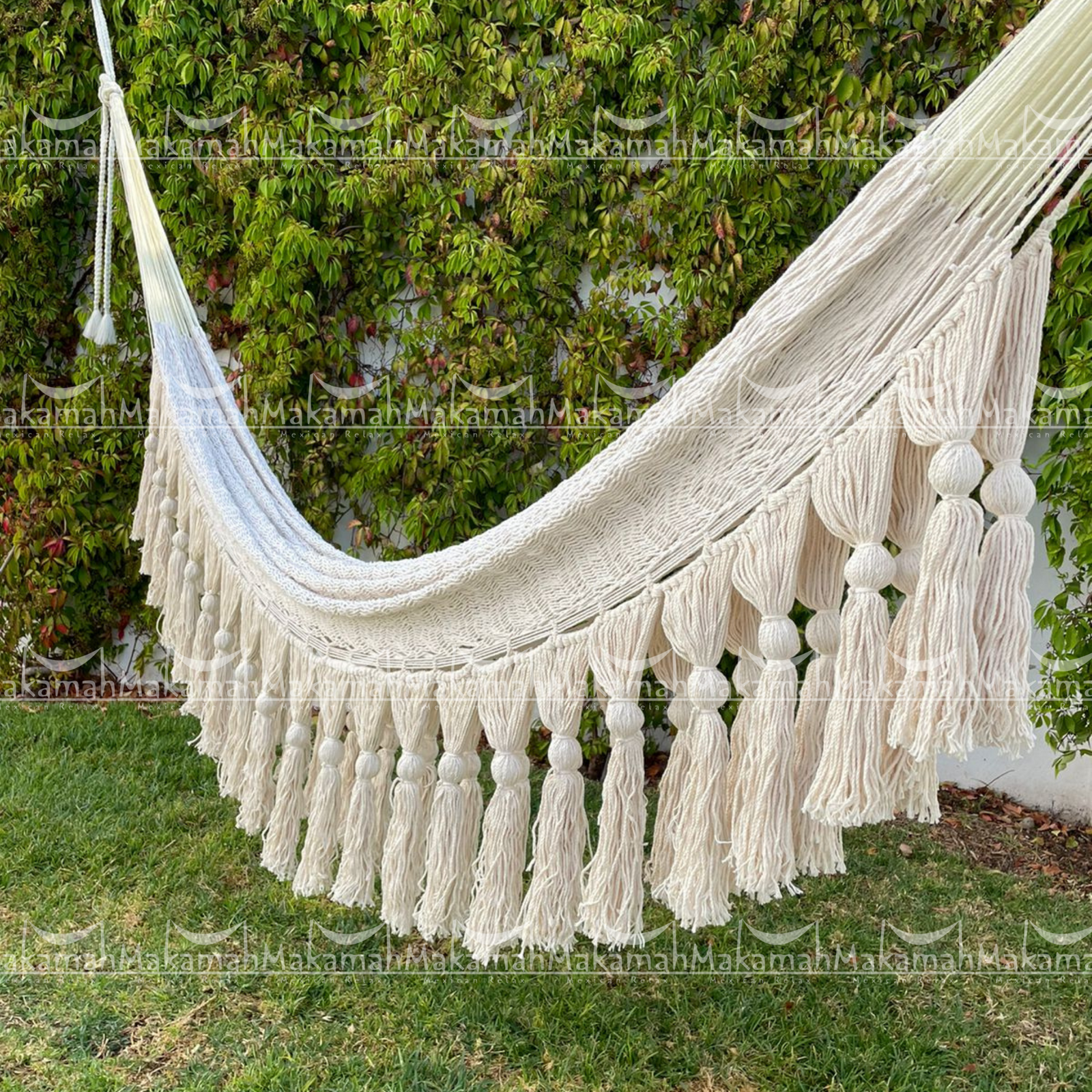 Hamaca BOHO con Borlas Natural
