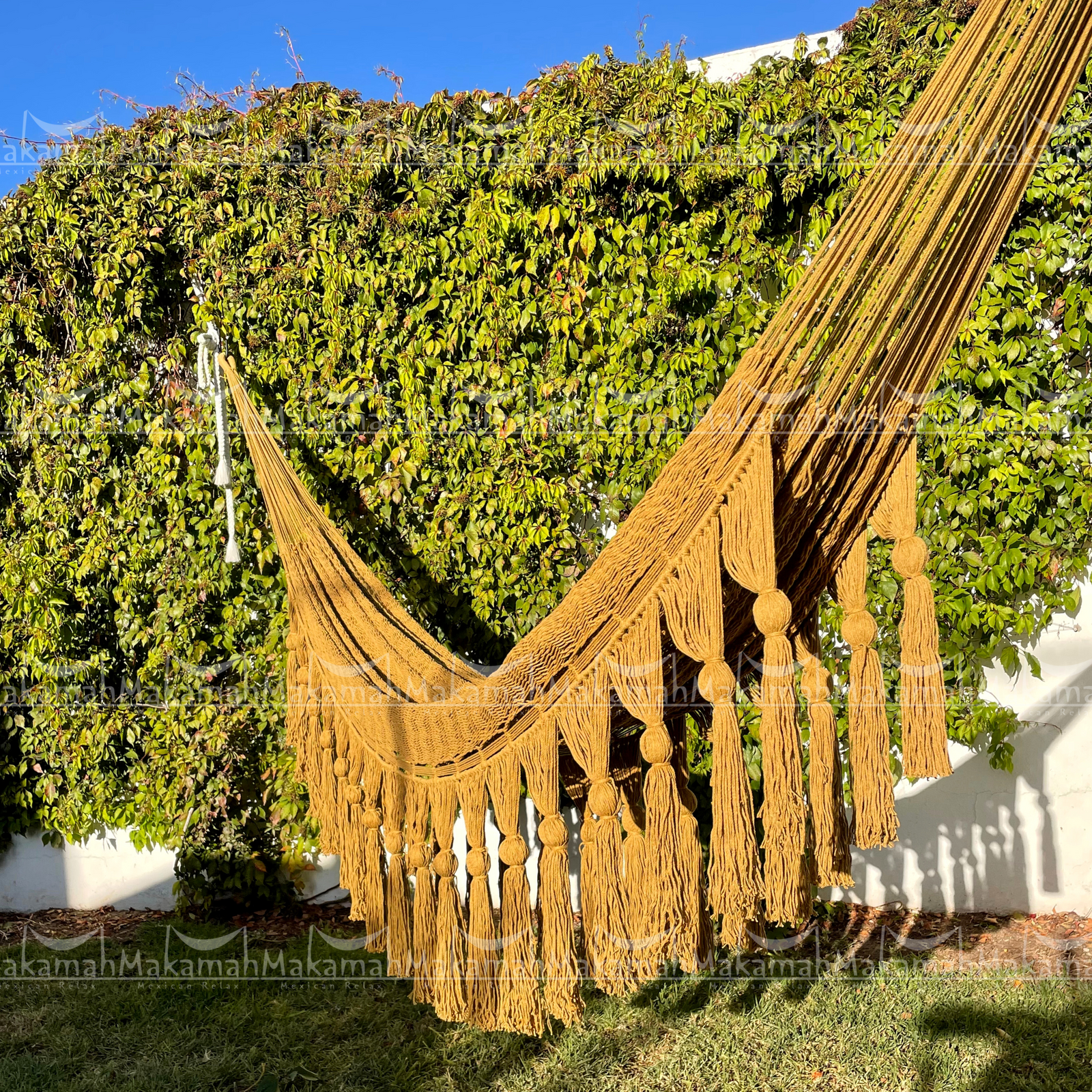 Hamaca BOHO con Borlas Mostaza
